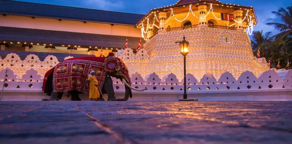 Sri-Dalada-Maligawa-Kandy